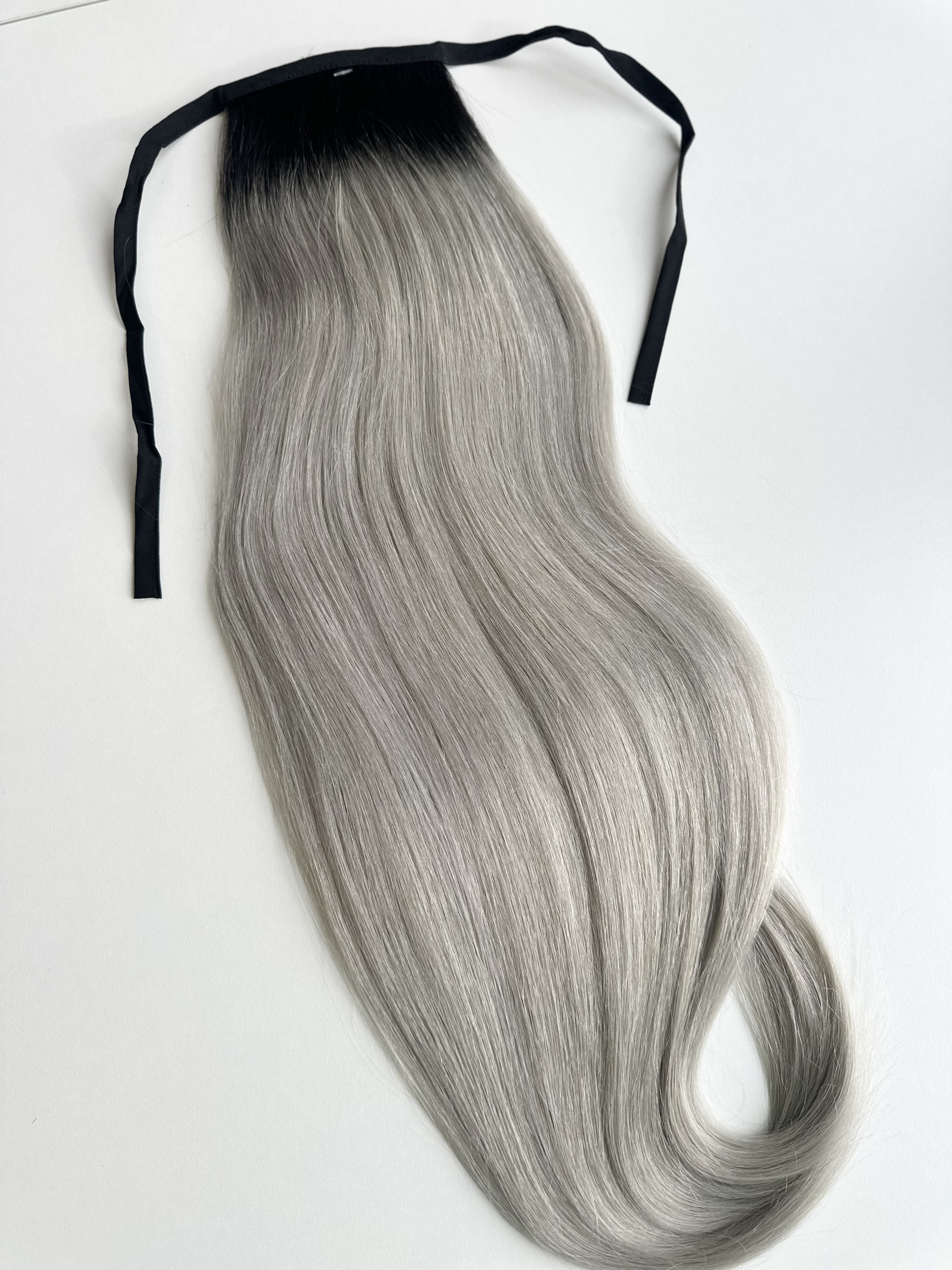 Coada de Par Oskar Ombre #1B/Light Grey - Extensii de par București
